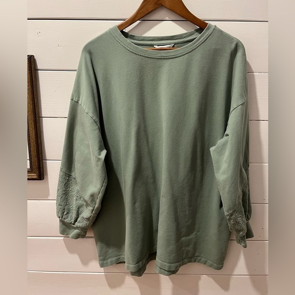 Penningtons green crewneck with English lace-style cuffs, size 2x - Picture 1 of 10